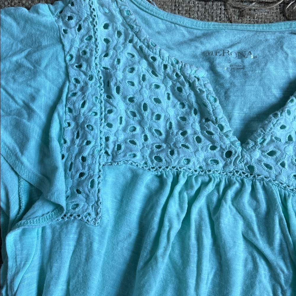 Set of Women’s soft knit Scoop Neck Tees in Coral Pink aqua eyelet lace trim szS - Picture 5 of 5